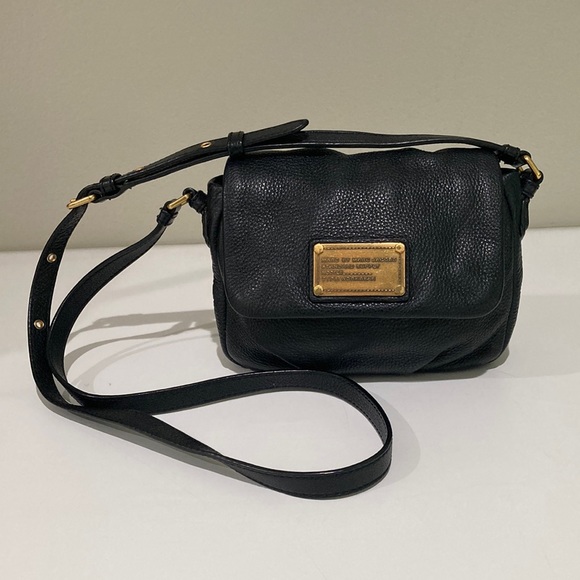 Marc By Marc Jacobs Handbags - Marc by Marc Jacobs Black Leather Purse